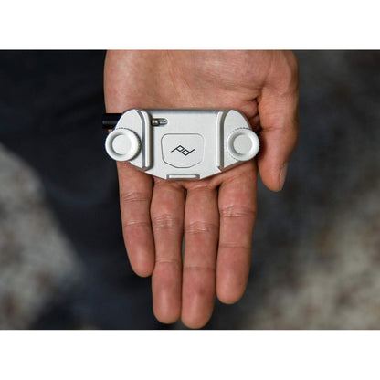Peak Design Capture Camera Clip V3 (Black with Plate)